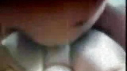 संचिका सुनहरे बालों वाली शौकिया इंग्लिश सेक्स मूवी वीडियो गड़बड़ सोफे पर