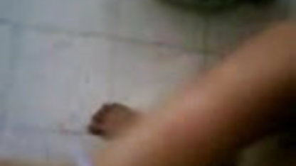 युवा प्यारी इंग्लिश सेक्सी मूवी हिंदी में बिस्तर से बंधा और शैतानी गुदगुदी