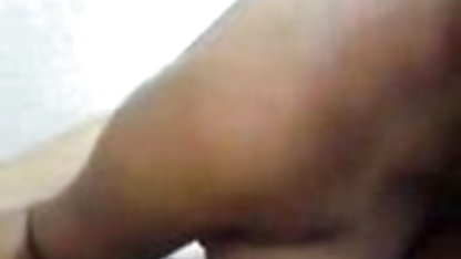 अजीब मुर्गा कौगर इंग्लिश बीएफ मूवी एमआईएलए सह पर है