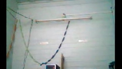 वार्डन जैक इंग्लिश में सेक्सी मूवी रैंगलर और कैदी में चाहता था