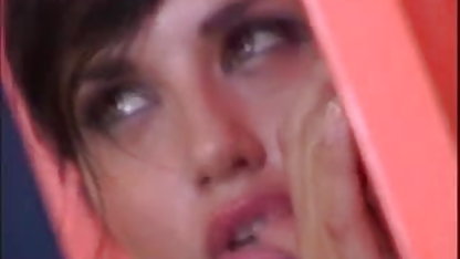 लड़का इंग्लिश सेक्स मूवी वीडियो अपने गले में मुर्गा रखता है-हॉटजप कॉम पर अधिक