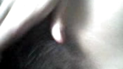 Reini उसके Clit के साथ इंग्लिश सेक्सी मूवी ब्लू खेलता