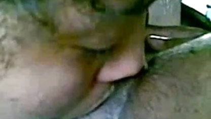 18yo लिसा उसे उसके clit पर एक थरथानेवाला में Clos इंग्लिश सेक्सी मूवी वीडियो