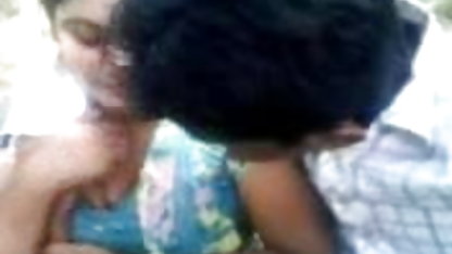 मोबाइल फोनों के लिए वयस्क वीडियो के आदमी कमबख्त फर्श पर इंग्लिश सेक्सी मूवी पिक्चर