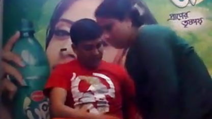 गोल-मटोल सफेद इंग्लिश फुल सेक्सी मूवी लड़कियों पहले अश्लील मज़ा