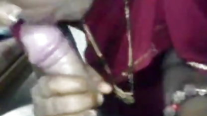 सुंदर इंग्लिश मूवी सेक्सी पिक्चर जवान आदमी जोता कच्चे घर के बाहर त्रिशंकु प्रेमी द्वारा