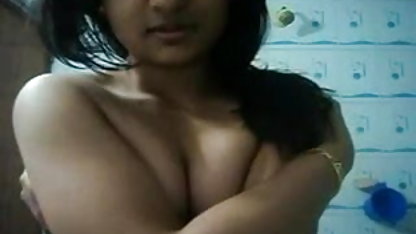 सींग का बना हुआ सुनहरे बालों वाली सेक्सी मूवी इंग्लिश हद लड़की उसे मुंडा बिल्ली रगड़