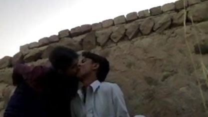 अमेरिकी, भाग्यशाली एक फर्श इंग्लिश फिल्म सेक्सी फुल पर