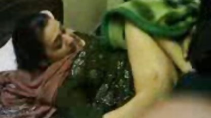 पश्चिम से लड़कियों-शौकिया किशोरों खुद को सेक्सी मूवी इंग्लिश में छू लेती है