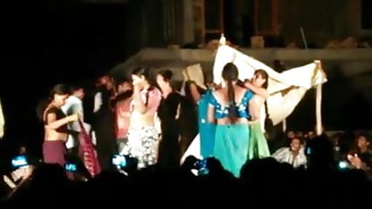 Ririka में नग्न हो रही है और चूत सेक्सी मूवी इंग्लिश मूवी rubbin