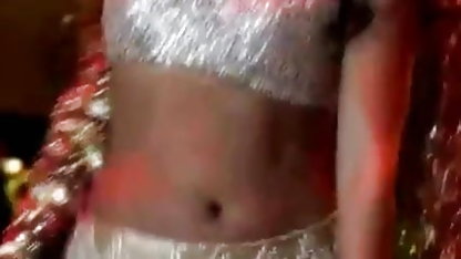 गर्म गीला प्रेमिका शॉवर में इंग्लिश मूवी सेक्सी वीडियो कमबख्त