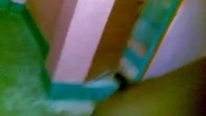 खुद को एक सह हिंदी सेक्सी इंग्लिश मूवी चेहरे देता है!