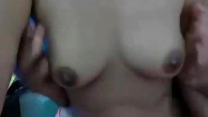 लाल इंग्लिश फुल सेक्स मूवी बालों वाली आकर्षक खिलौने उसे तंग गुलाबी बिल्ली